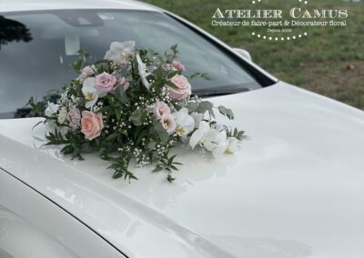 Décoration voiture mariage Mercedes