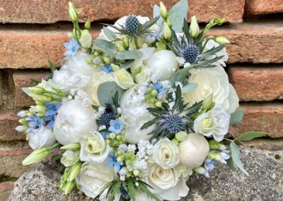 Bouquet mariée blanc et bleu