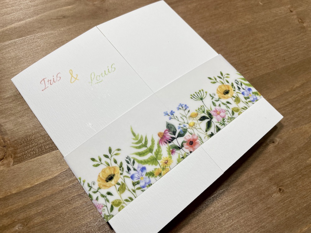 Faire-part mariage avec des fleurs