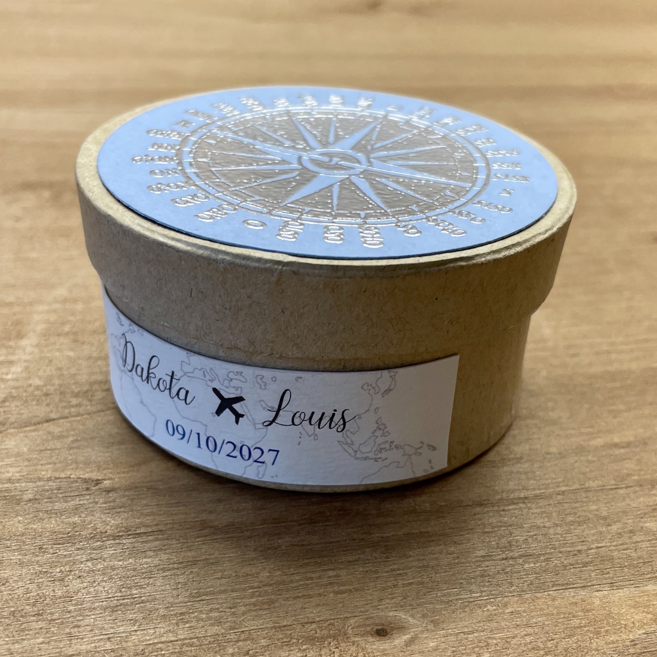 boite-a-dragees-boussole boite cadeau invité mariage rose des vents