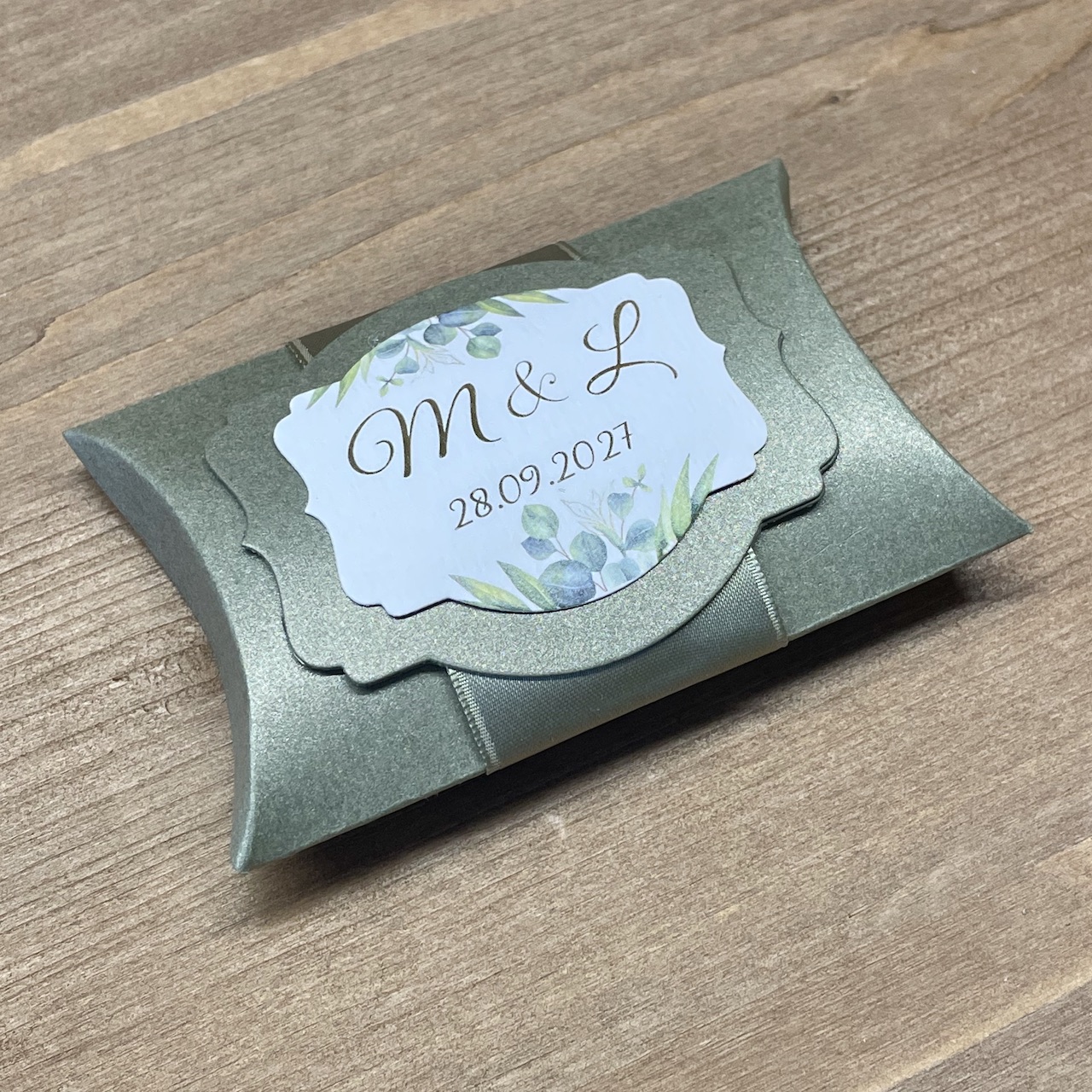 boite-dragees-mariage-eucalyptus-vert-kaki boite dragées mariage classe