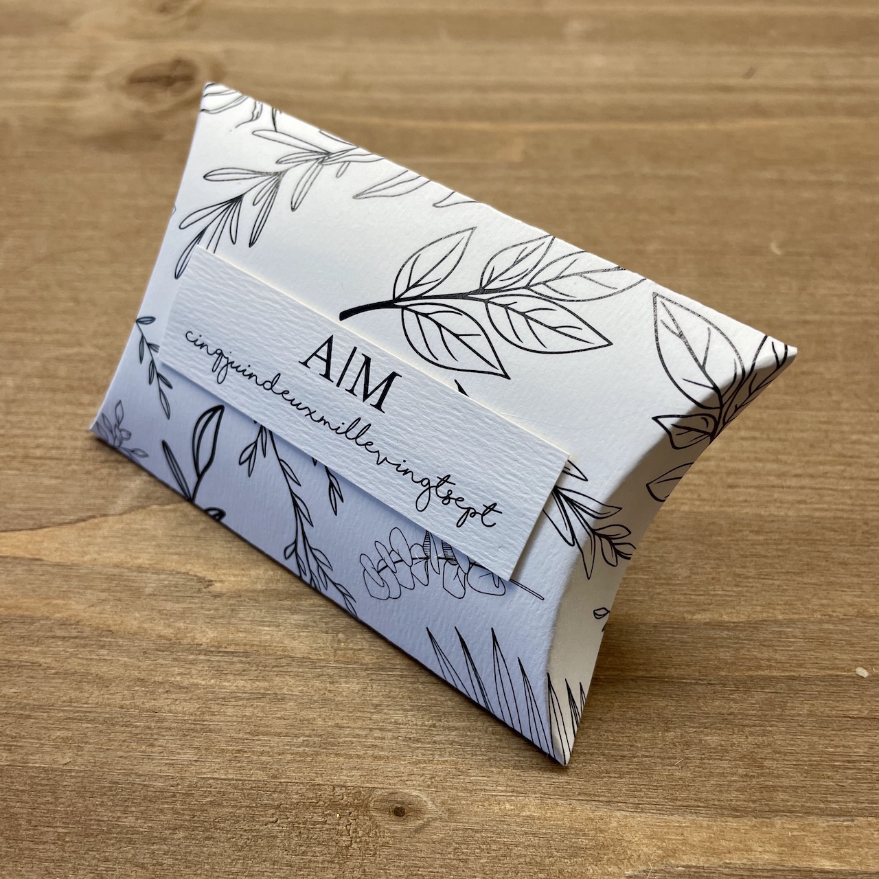 boite-dragees-mariage-feuille-palmier boite cadeau invité mariage graphique