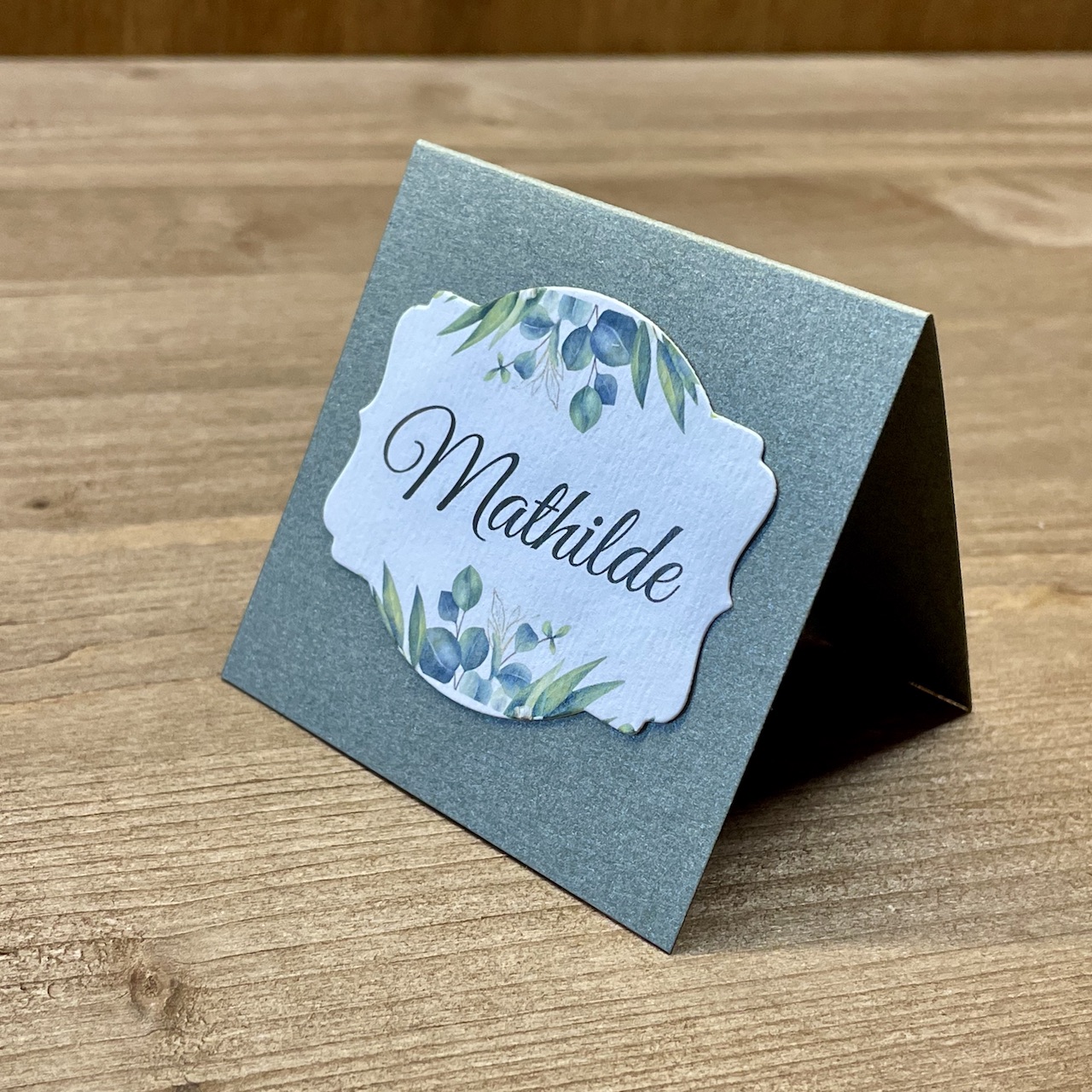 marque-place-mariage-vert-kaki marque-place mariage eucalyptus nature