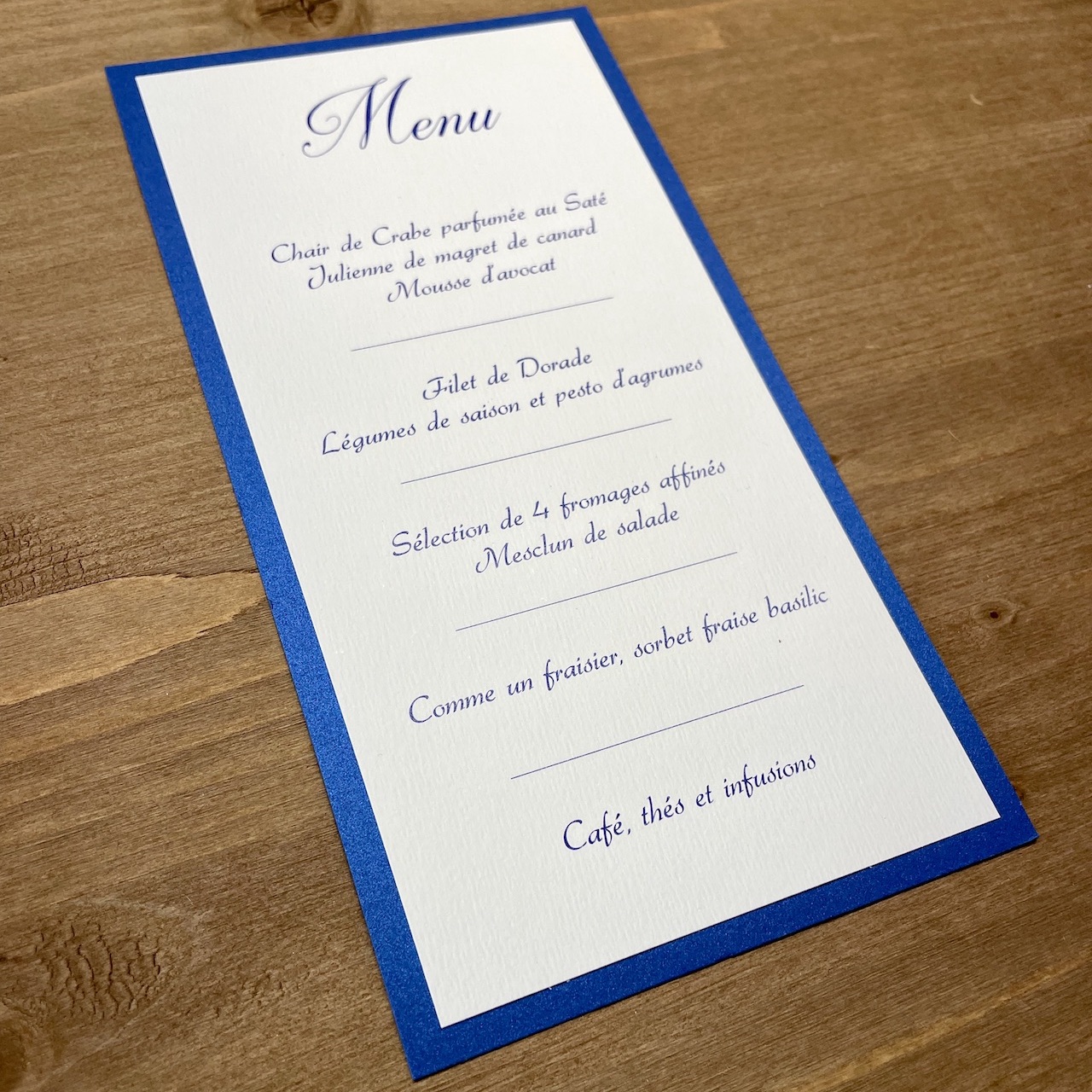 menu-mariage-couleur-bleu carte menu mariage bleue