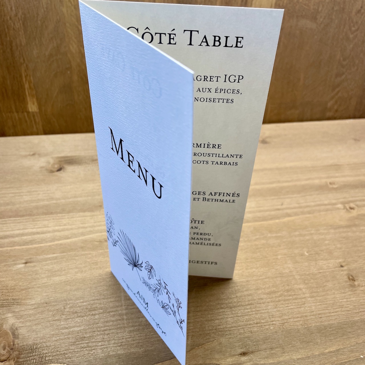 menu-mariage-noir-et-blanc carte de menu double mariage simple